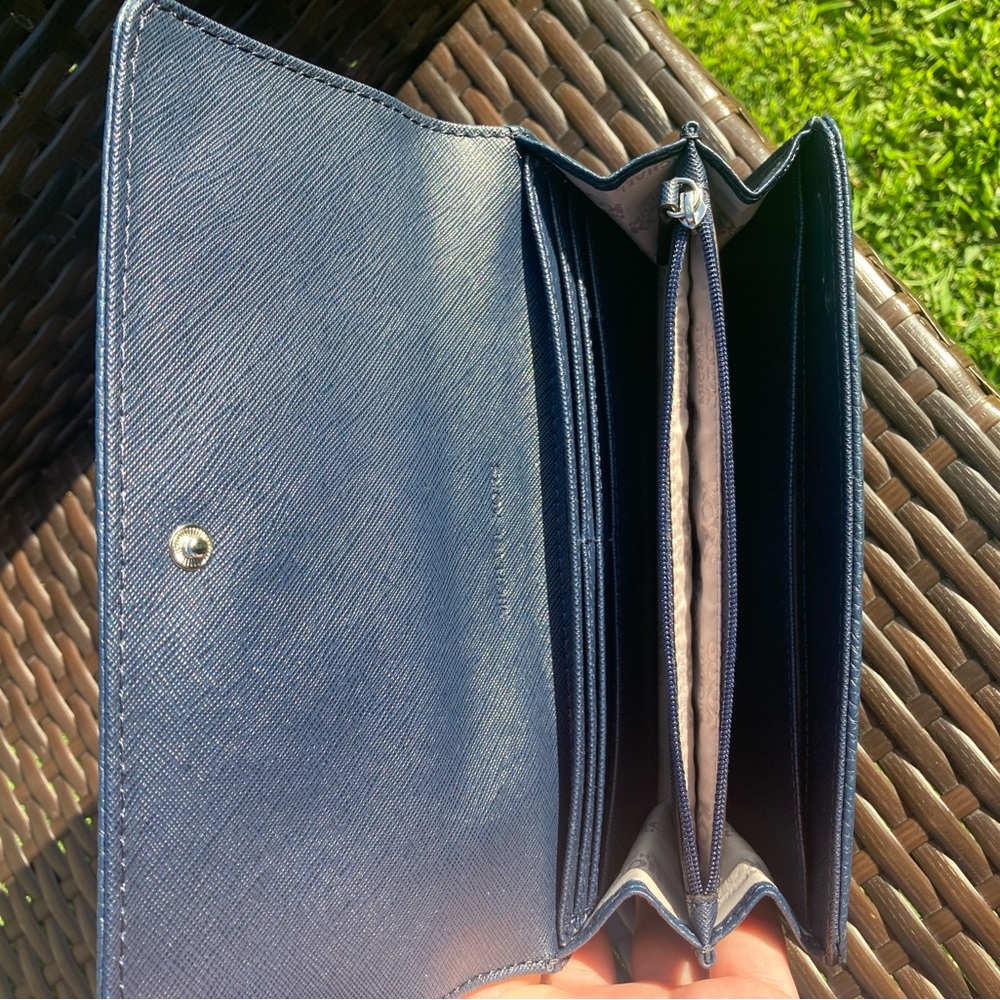 Michael Kors navy blue with silver hardware wallet - Picture 5 of 7